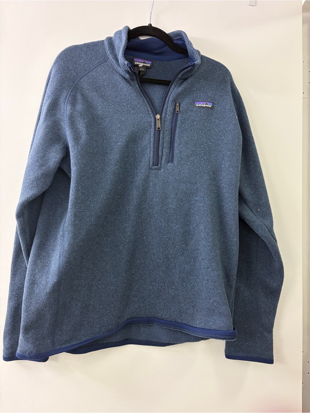 Patagonia Men’s Blue Half-Zip Fleece Pullover